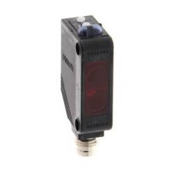 Omron E3ZD66OMI, Fotoelektrik sensör, dikdörtgen gövde, kırmızı LED, dağınık, 100 mm, NPN, Light-ON/Dark-ON, M8 4-pin konnektör