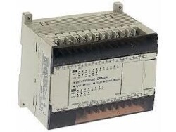 Omron CPM2A30CDRD, 24DC 12Röle Port PLC