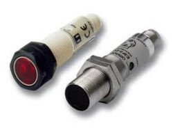 Omron E3F2DS10B4P1 12_24VDC, E3F2 Fotosel Cisimden Yansım Kon.10CM PNP
