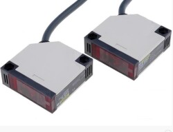 Omron E3JK5M1N 2MOMS,Fotoelektrik sensör, çapraz ışın, 5m, AC/DC, röle, ışık açık, 2m kablo