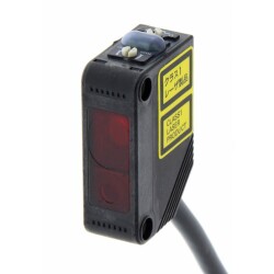 Omron E3ZLS812MOMS, 40-200MM DC PNP 3-TEL 2M K. SENSÖR
