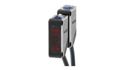 Omron E3ZT81A2MOMI,  10M DC PNP 3-TEL 2M K. IŞIN SENSÖR - 1