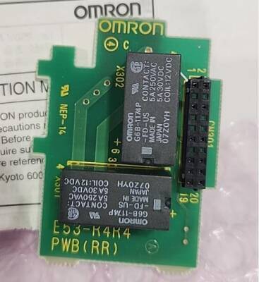 Omron E53R4R4 Röle Çıkış Birimi - 1